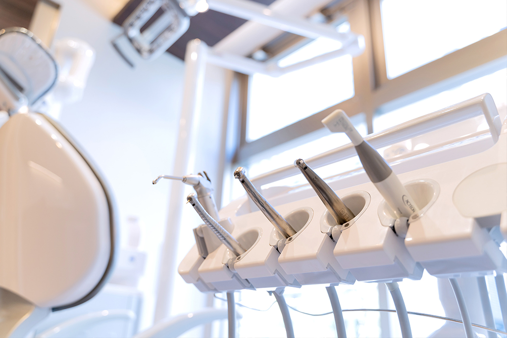 神保町・神保町ガーデン歯科・歯科口腔外科